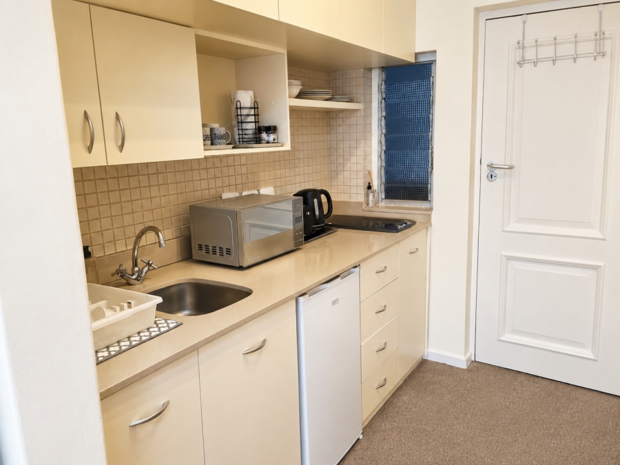 0 Bedroom Property for Sale in Mouille Point Western Cape